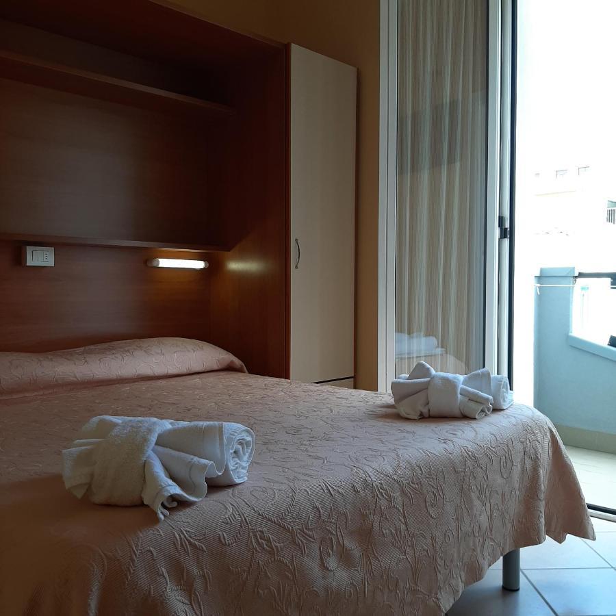 רימיני Hotel Originale By Alehotels מראה חיצוני תמונה