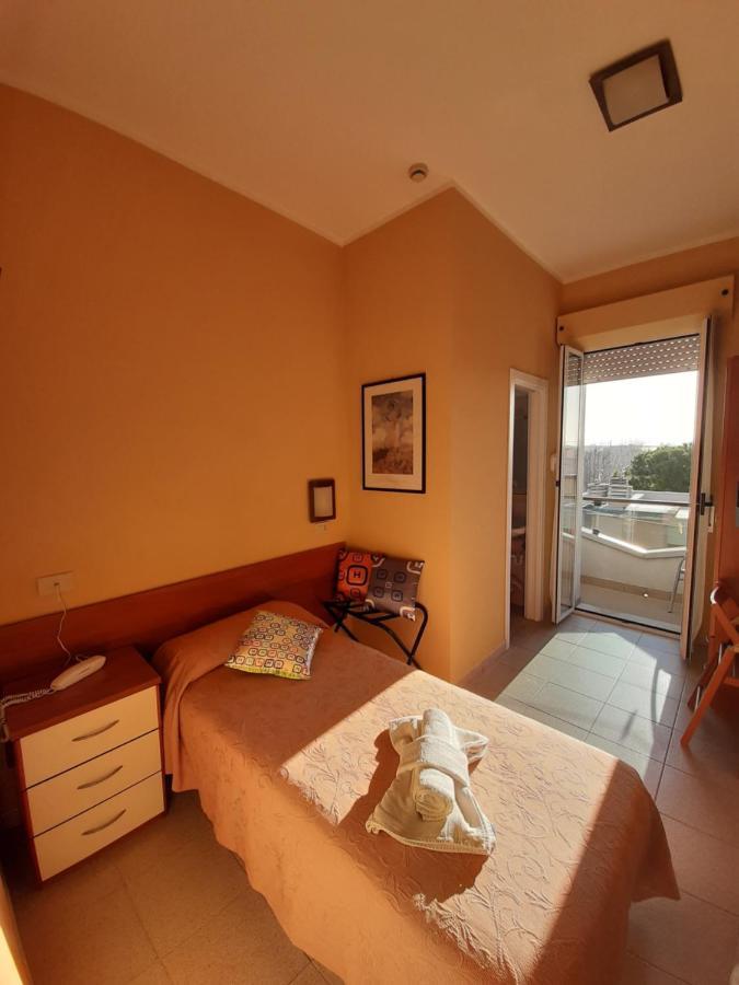 רימיני Hotel Originale By Alehotels מראה חיצוני תמונה