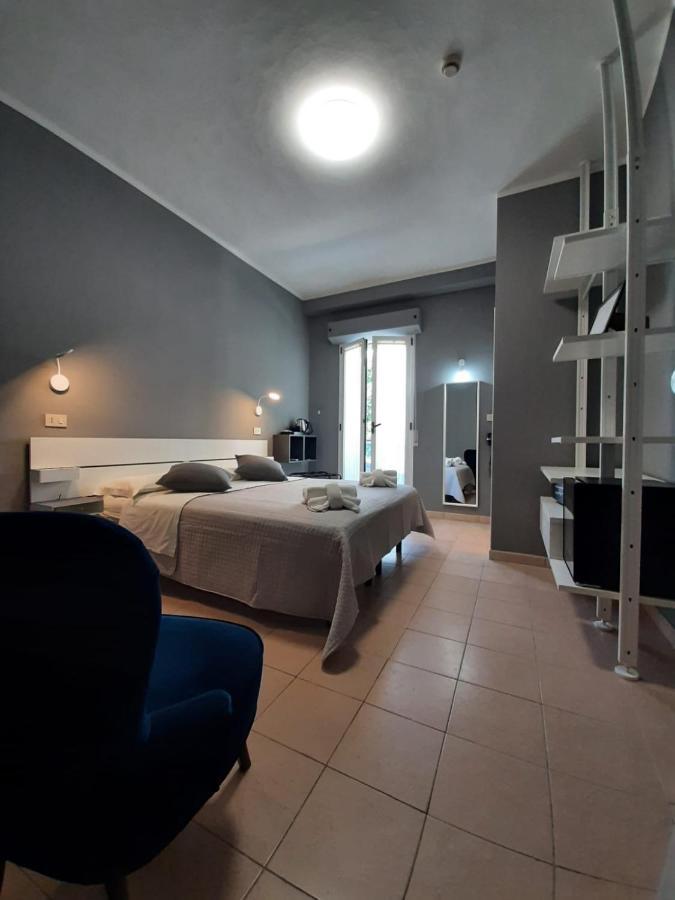 רימיני Hotel Originale By Alehotels מראה חיצוני תמונה
